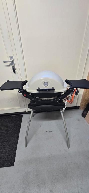 Weber Q1000 BBQ - Goede Staat! beschikbaar voor biedingen