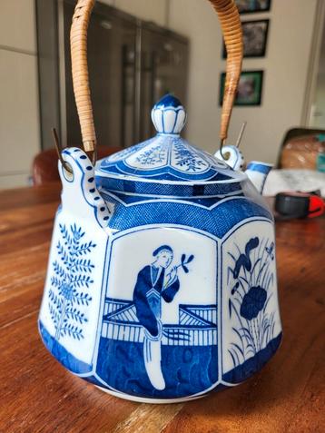 Antieke Mosa Lange Lijs Theepot beschikbaar voor biedingen