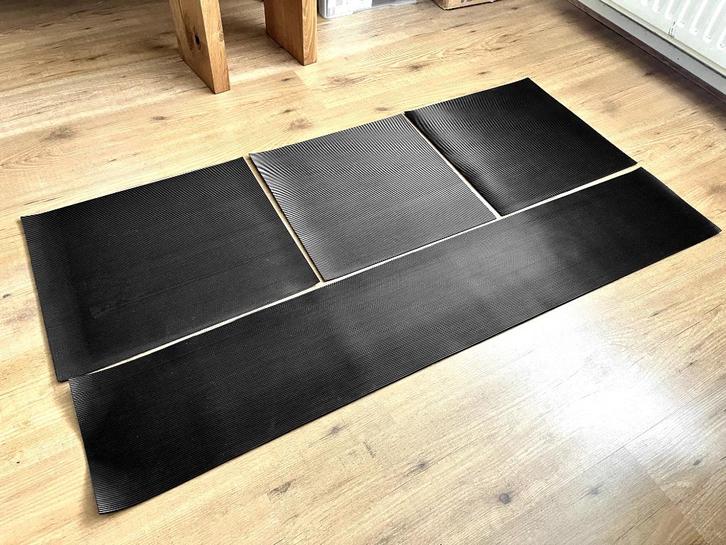 Diversen Dikke Rubbermatten met Ribbelmotief, Doe-het-zelf en Verbouw, Zeil en Folie, Nieuw, Overige typen, Minder dan 5 m², Ophalen
