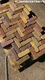 95m2 rood brons gebakken klinkers dikform. 7-duimers, Tuin en Terras, Tegels en Klinkers, Bij dit gebruikte product niet meer te achterhalen.