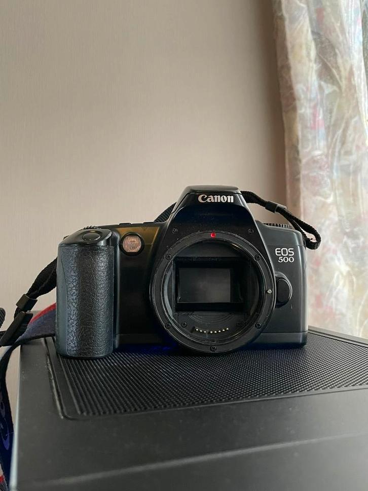 Canon EOS 500 spiegelreflex camera, Audio, Tv en Foto, Fotocamera's Analoog, Zo goed als nieuw, Spiegelreflex, Canon, Ophalen of Verzenden