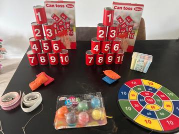 Buitenspel Set: Blikgooien, Krijtballen, Dartbord beschikbaar voor biedingen