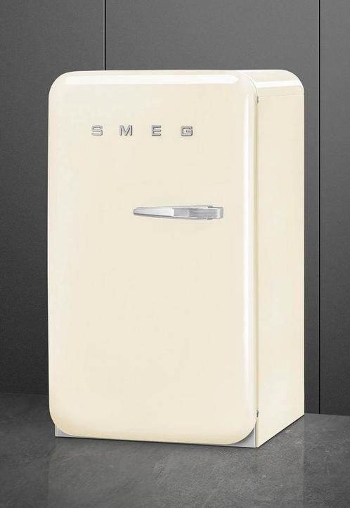 Smeg koelkastje met retro jaren 50 uiterlijk. Crème kleurig, Witgoed en Apparatuur, Koelkasten en IJskasten, Zo goed als nieuw