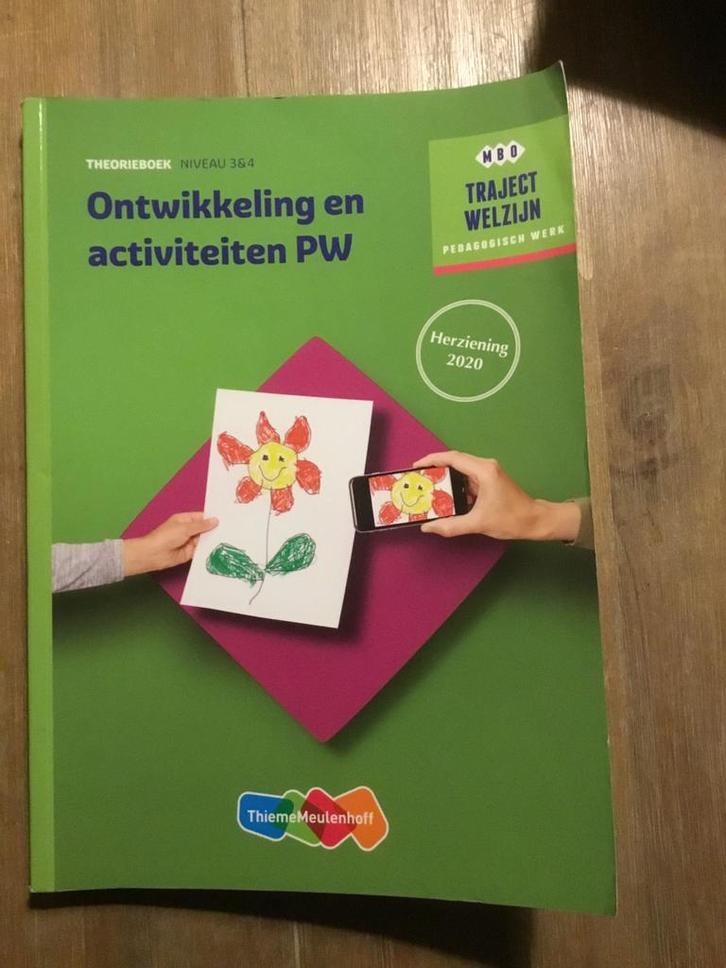 Te koop diverse schoolboeken, Boeken, Schoolboeken, Gelezen, Huishoudkunde of Verzorging, Overige niveaus, Ophalen