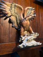 T.K. Groot Beeld van Guiseppe Armani Roofvogel op Rots, Ophalen of Verzenden