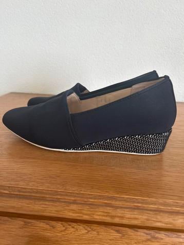 Sjieke zwarte sleehak schoenen maat 38 beschikbaar voor biedingen