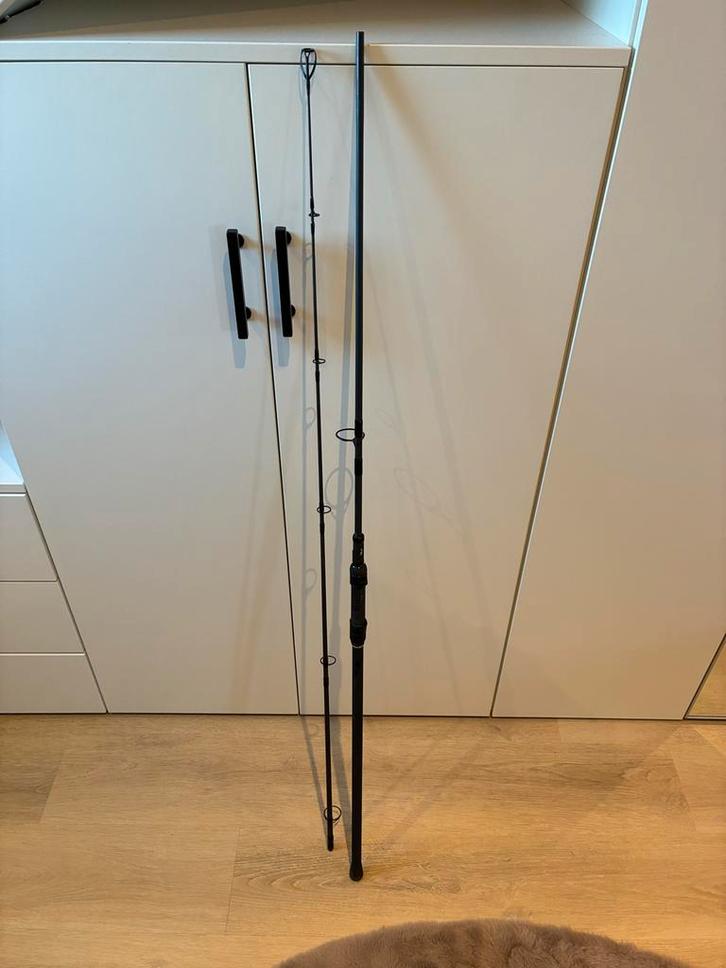 Nash Scope 10ft 3lb Hengel + Rod Skin, Watersport en Boten, Hengelsport | Karpervissen, Gebruikt, Werphengel, Ophalen