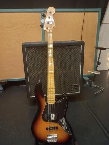 Jazz Bass Vintage Modified '77 Squier beschikbaar voor biedingen