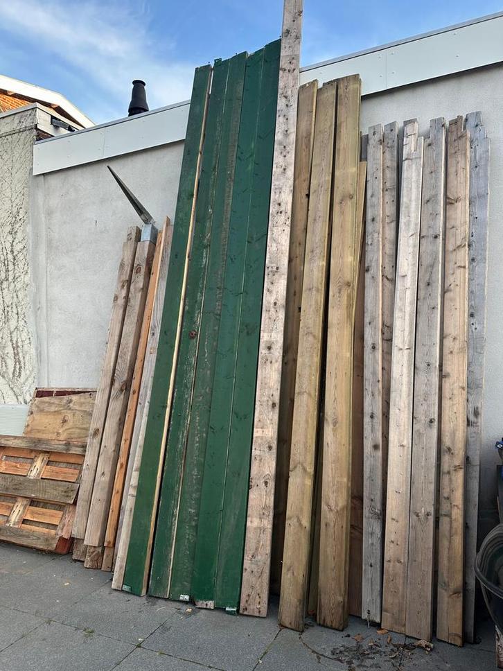 Diverse Houten Planken en Balken, Doe-het-zelf en Verbouw, Hout en Planken, Gebruikt, Plank, Steigerhout, 200 tot 250 cm, 25 tot 50 mm