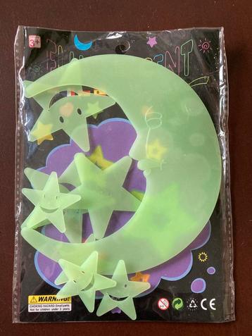 NIEUW glow in the dark maan en sterren beschikbaar voor biedingen