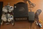 Zwarte Gamecube met kabels (2x gratis controllers), Spelcomputers en Games, Spelcomputers | Nintendo GameCube, Ophalen of Verzenden