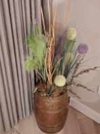 Decoratieve bloemstuk in houten vaas, Ophalen of Verzenden, Gebruikt, Binnen