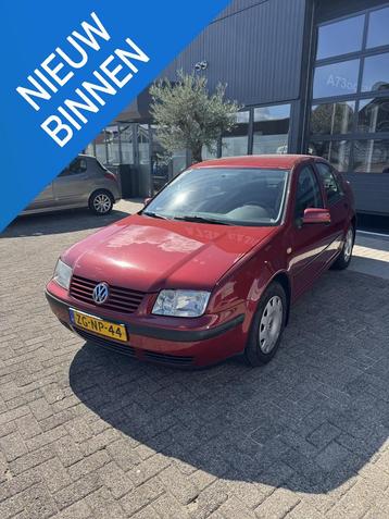Volkswagen Bora 1.6 Trendline beschikbaar voor biedingen