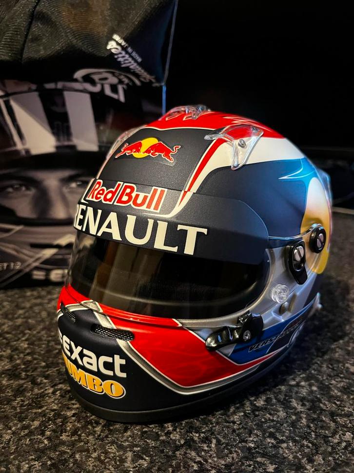 Max Verstappen Mini Helm 1:2 - Seizoen 2015, Verzamelen, Automerken, Motoren en Formule 1, Nieuw, Formule 1, Verzenden