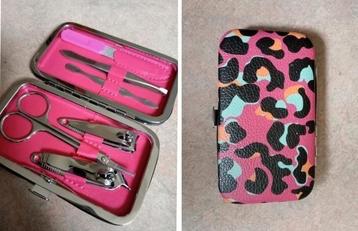 Nieuw/Manicure set (cadeau tip) beschikbaar voor biedingen