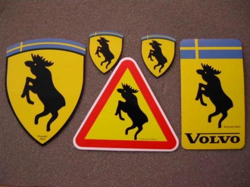 Zweedse sticker set met steigerend eland v. Volvo . Saab., Auto diversen, Auto-accessoires, Nieuw, Ophalen of Verzenden