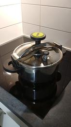 Monix sneelkokpan (pressure cooker), Huis en Inrichting, Gebruikt, Inductieplaat, Rvs, Ophalen