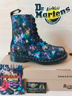 Dr. Martens 1460 Pascal, Rainbow Burst Maat: 37 UK4, Kleding | Dames, Schoenen, Nieuw, Lage of Enkellaarzen, Ophalen of Verzenden