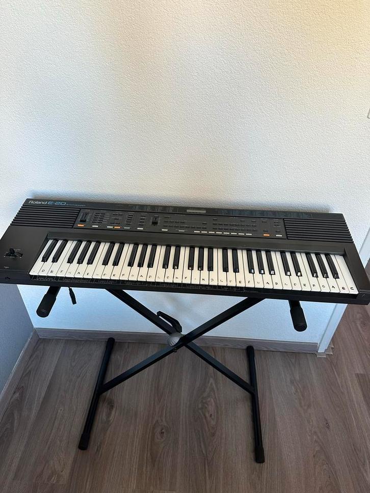 Roland E-20 Synthesizer Keyboard, Muziek en Instrumenten, Standaards, Gebruikt, Keyboard of Synthesizer, Ophalen