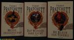 Schijfwereld - Terry Pratchett - Uitgeverij M - 6x - HC, Boeken, Fantasy, Gelezen, Ophalen of Verzenden