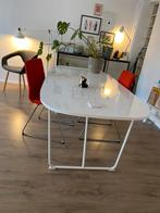 Ikea tafel en twee ikea stoelen, Huis en Inrichting, Tafels | Eettafels, Ophalen, 50 tot 100 cm, Zo goed als nieuw, 150 tot 200 cm