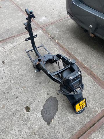 Piaggio zip brom frame 2007 beschikbaar voor biedingen