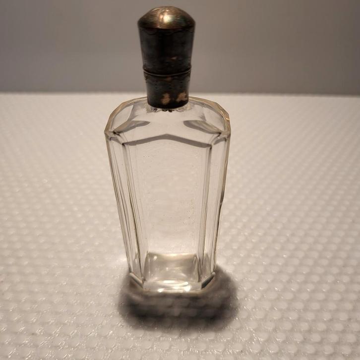 Vintage Parfumflesje met Zilveren Sluiting, Antiek en Kunst, Antiek | Glas en Kristal, Ophalen of Verzenden