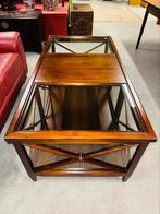 Prachtige klassieke vitrinetafel salontafel, Antiek en Kunst, Curiosa en Brocante, Ophalen