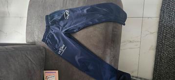 HC & FC Victoria trainingsbroek mt 152 beschikbaar voor biedingen