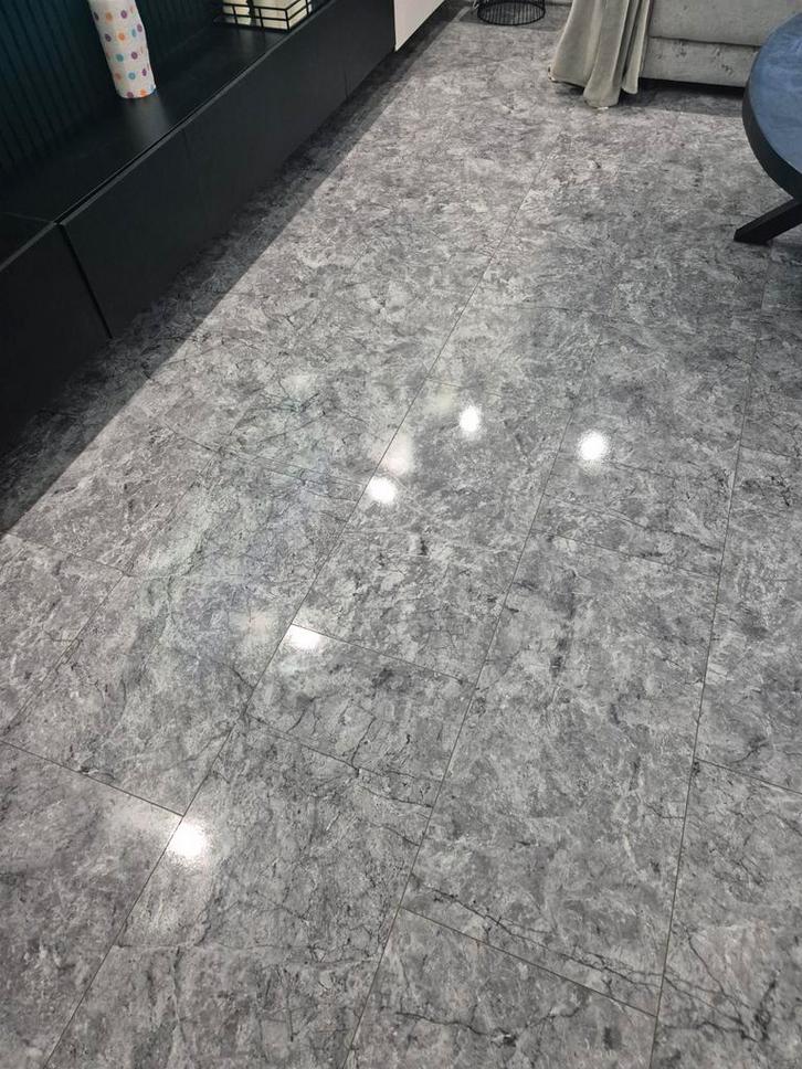 Laminaat te koop 90m², Huis en Inrichting, Stoffering | Vloerbedekking, Zo goed als nieuw, Laminaat, 75 m² of meer, Ophalen of Verzenden