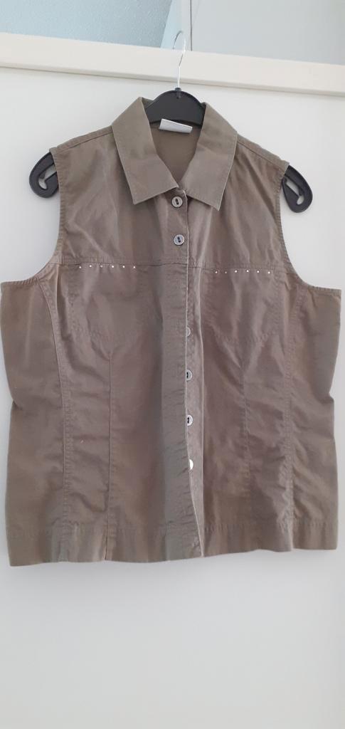 Dames gilet groen, Kleding | Dames, Bodywarmers, Zo goed als nieuw, Maat 42/44 (L), Groen, Ophalen of Verzenden