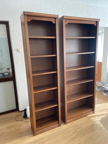 2 Eiken Boekenkasten - Verschillende Breedtes