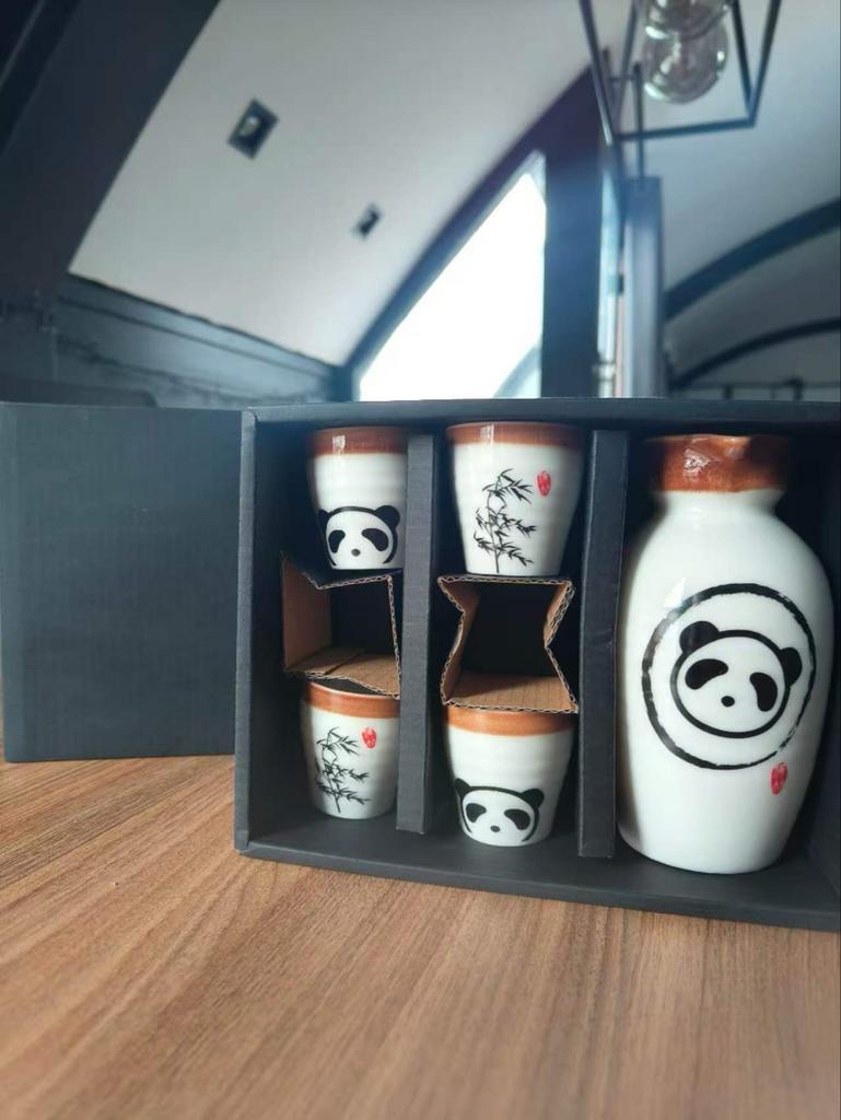 Chinees Panda Thee Set, Huis en Inrichting, Keuken | Servies, Ophalen of Verzenden, Zo goed als nieuw, Overige stijlen, Kop(pen) en/of Schotel(s)