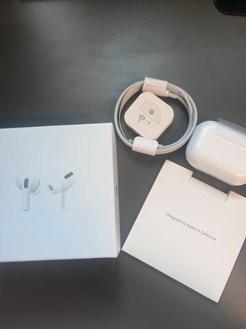 Apple AirPods 3 - Nieuwstaat! beschikbaar voor biedingen