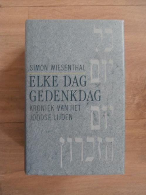 Elke dag gedenkdag - Kroniek van het joodse lijden, Boeken, Godsdienst en Theologie, Zo goed als nieuw, Verzenden