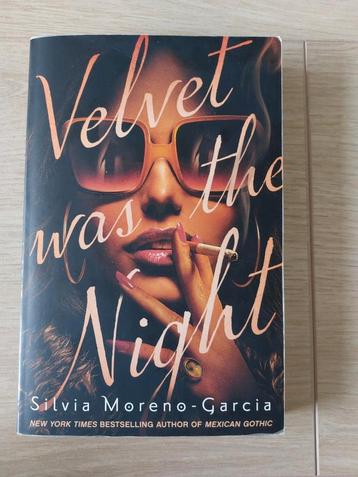 Velvet was the night Silvia Moreno Garcia beschikbaar voor biedingen