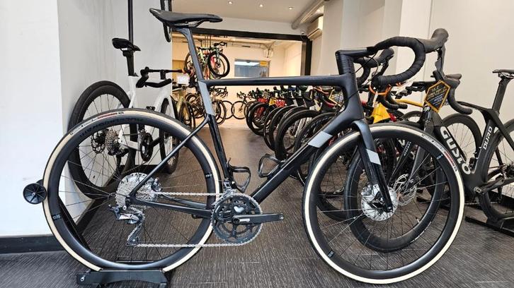 racefiets cannondale supersix evo disc *carbon wielen*, Hobby en Vrije tijd, Overige Hobby en Vrije tijd, Zo goed als nieuw, Ophalen of Verzenden