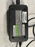 Giant 3 pins oplader voor oa Prime, Ophalen, Zo goed als nieuw