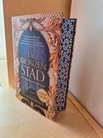 De bronzen stad - S.A. Chakraborty limited edition, Ophalen of Verzenden, Zo goed als nieuw, S.A. Chakraborty