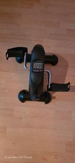 Hometrainer stoel, Ophalen, Zo goed als nieuw