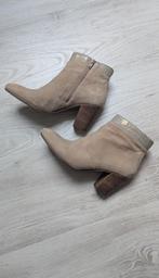 Lederen - suede enkellaarsjes maat 38, SPM, Beige, Lage of Enkellaarzen, Ophalen of Verzenden