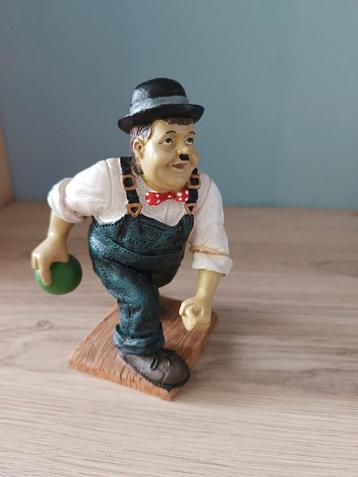 Laurel en Hardy, Hardy aan het bowlen. beschikbaar voor biedingen