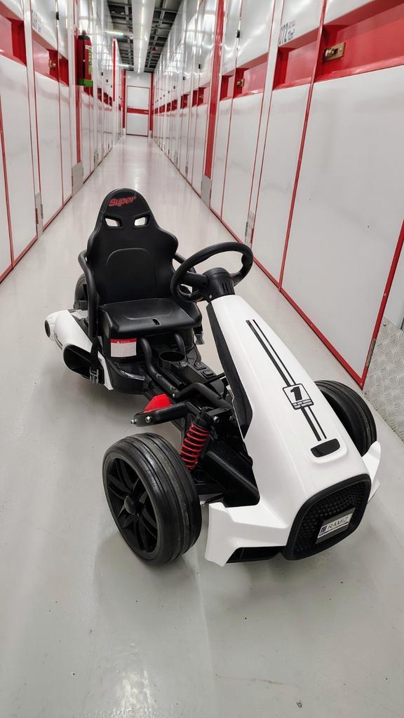 Elektrische Go Kart 3 T/M 7 jaar, 3 wheels Zo goed als nieuw, Kinderen en Baby's, Speelgoed | Buiten | Accuvoertuigen, Zo goed als nieuw