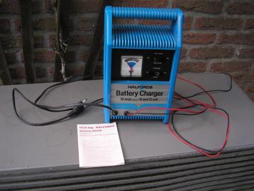Halfords Accu Lader 6 en 12 Volt 4 en 10 ampere beschikbaar voor biedingen