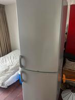 Koel-vrieskast, Witgoed en Apparatuur, Koelkasten en IJskasten, 200 liter of meer, Zo goed als nieuw, Energieklasse A of zuiniger