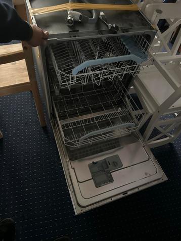 Indesit Vaatwasser - Gebruikt beschikbaar voor biedingen