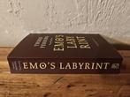 Emo's labyrint., Boeken, Ophalen of Verzenden, Gelezen