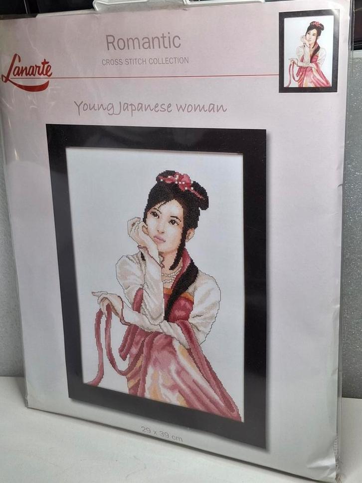 Lanarte Borduurpakket - Young Japanese Woman, Hobby en Vrije tijd, Borduren en Borduurmachines, Nieuw, Borduurpakket, Handborduren