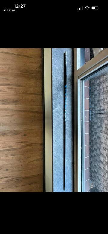 Houten drie shaft beschikbaar voor biedingen