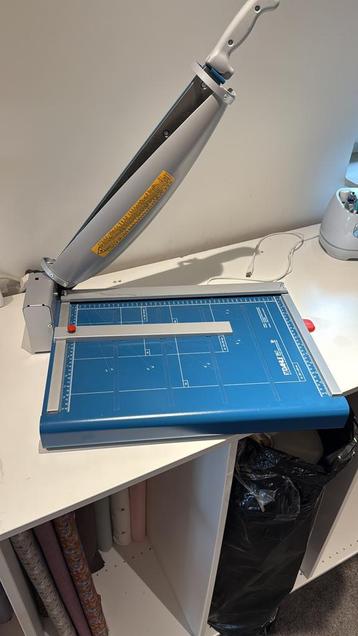 Unieke kans!!! Dahle 867 papiersnijder beschikbaar voor biedingen